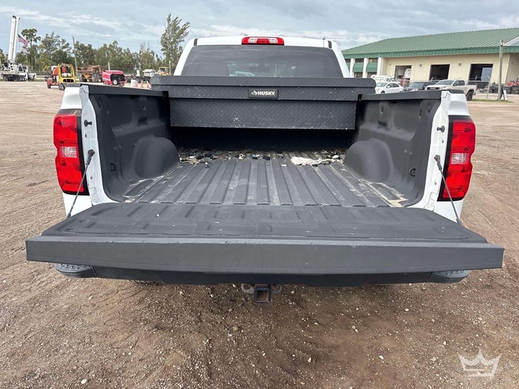 2018-chevrolet-silverado-1500-image-11