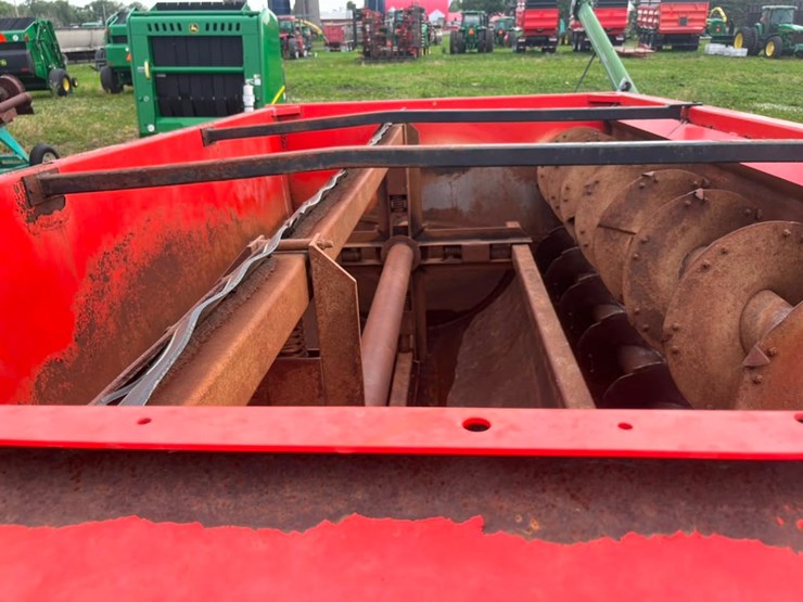 kuhn-knight-3130-image-14