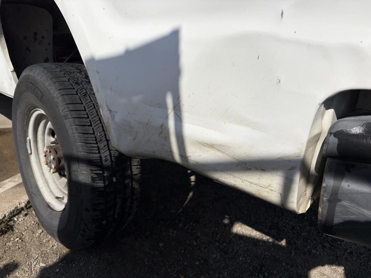 2002-ford-f350-image-15