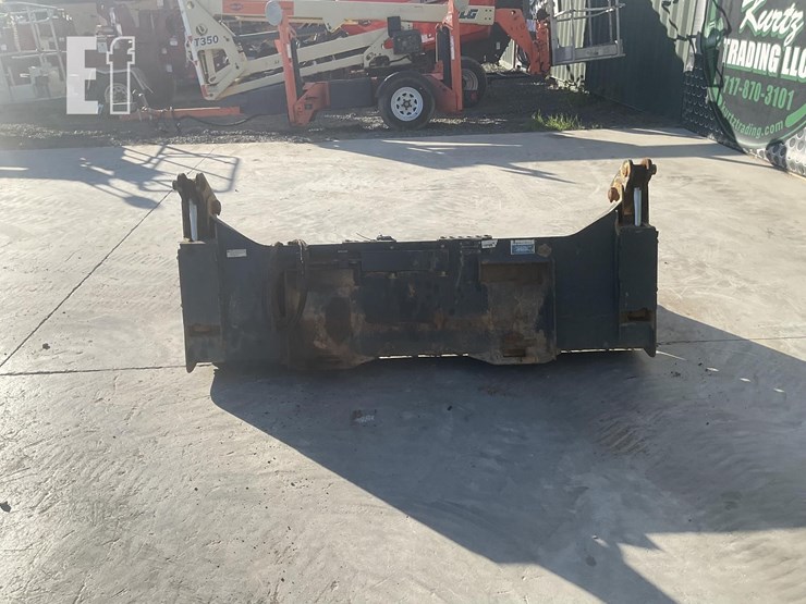 2022-bobcat-4in1-image-2