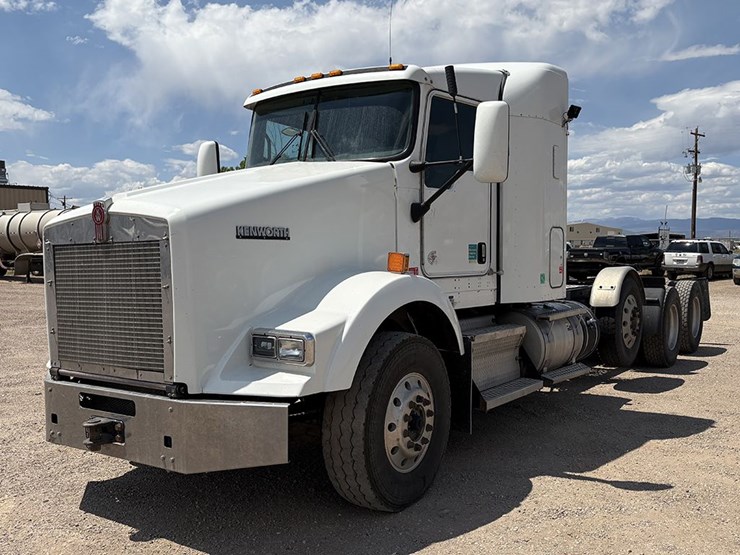 2005-peterbilt-378-image-1