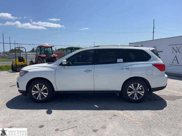 2020-nissan-pathfinder-image-8