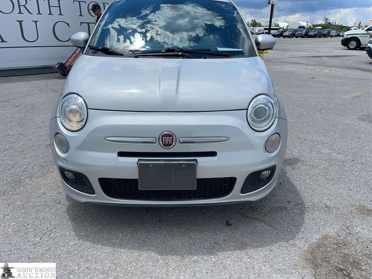 2012-fiat-500-image-2