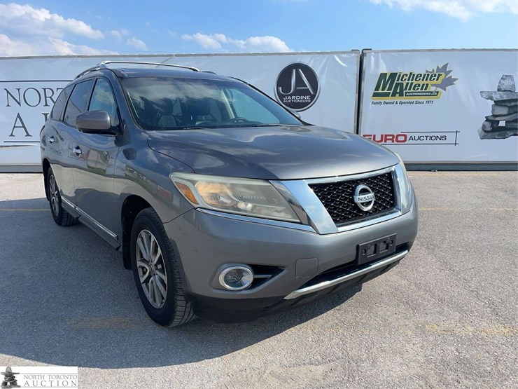 2015-nissan-pathfinder-image-3