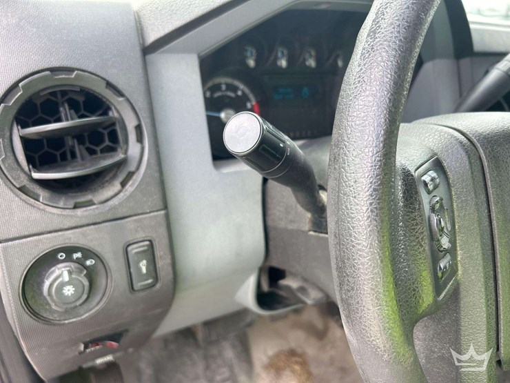 2015-ford-f550-image-39