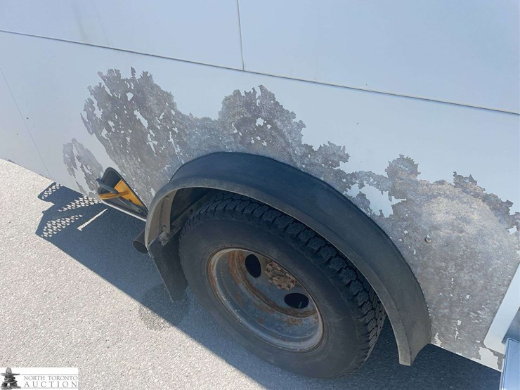 2013-ford-e-series-e-450-sd-s/a-service-truck-image-29