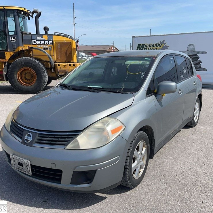 2007 Nissan Versa 1.8 S 4dr Hatchback (1.8L I4 4A)