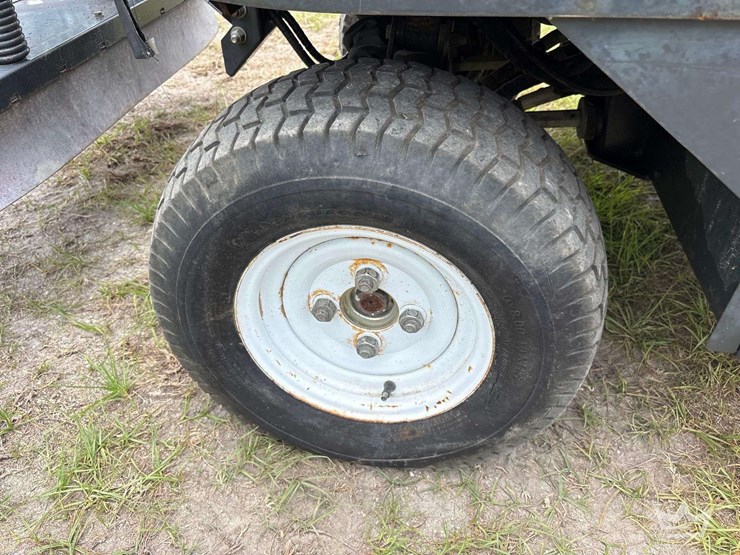 2017-madvac-lr50t-ride-on-litter-vacuum-image-69