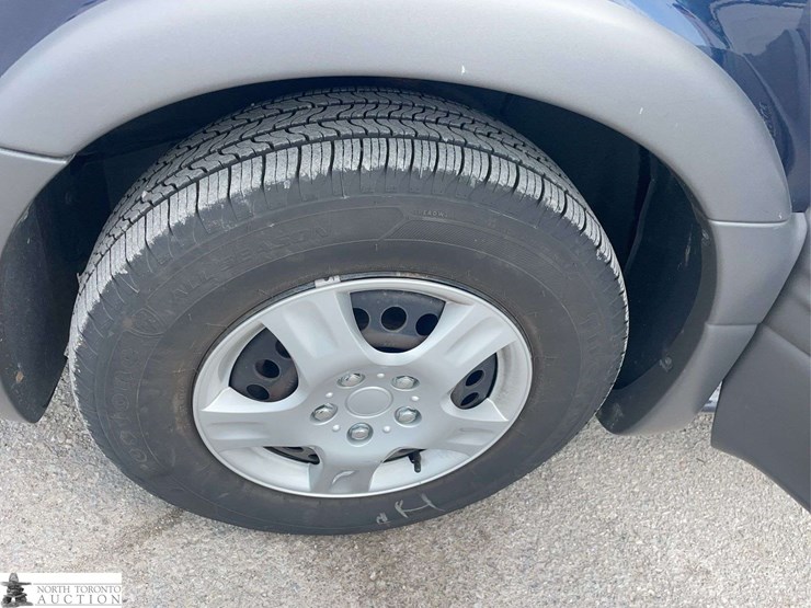 2004-pontiac-montana-image-27