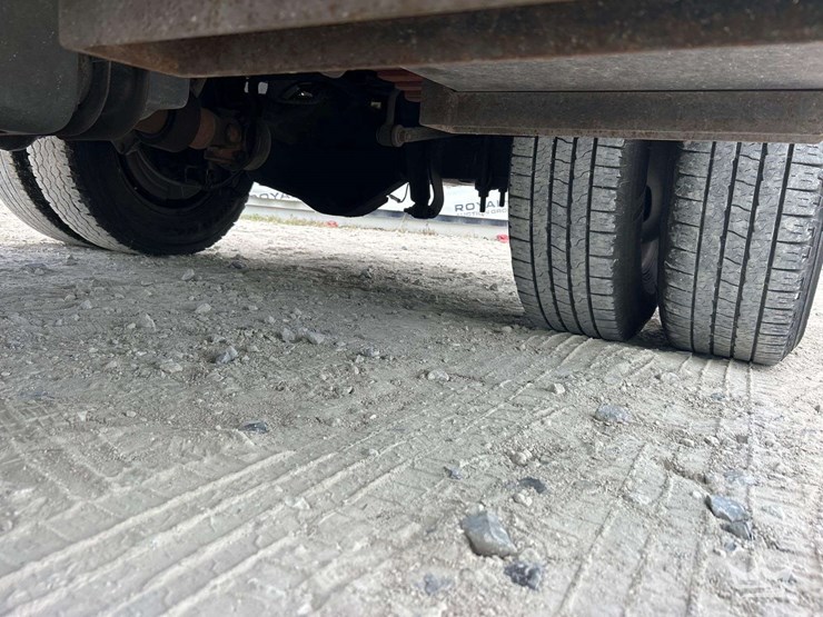 2015-ford-f350-image-23