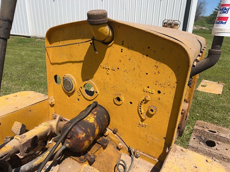 caterpillar-ten-image-20