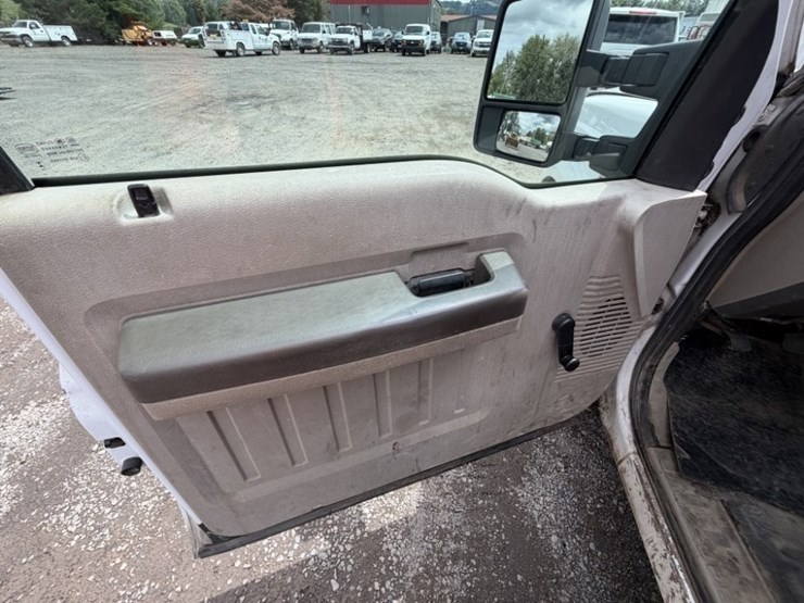 2008-ford-f250-image-23