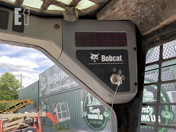 2003-bobcat-t250-image-15
