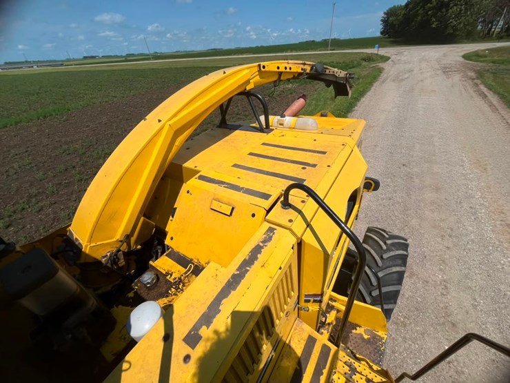 new-holland-fx60-image-35