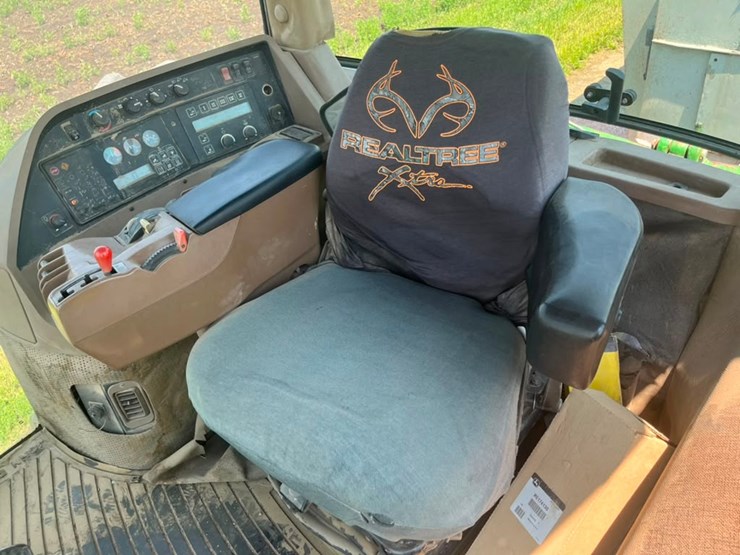 john-deere-8400-image-19