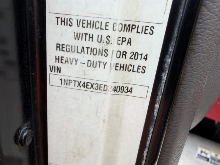 2014-peterbilt-367-image-10