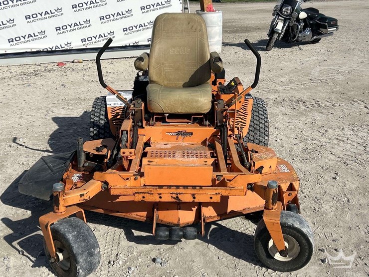 2002-scag-turf-tiger-61in.-zero-turn-commercial-mower-image-27