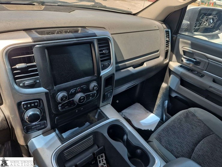 2018-dodge-1500-image-12
