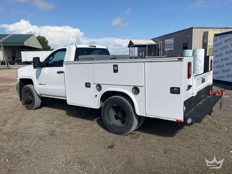 2019-chevrolet-silverado-3500hd-image-5