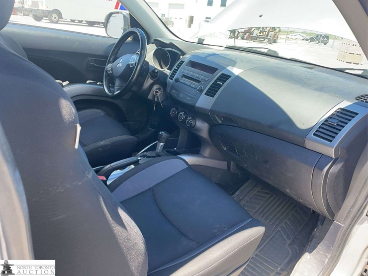 2008-mitsubishi-outlander-image-18