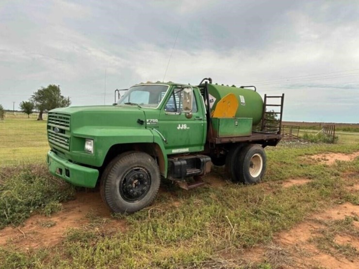 1988-ford-f700-image-1
