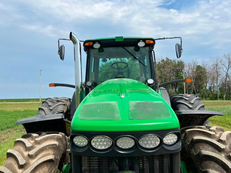 john-deere-8330-image-57