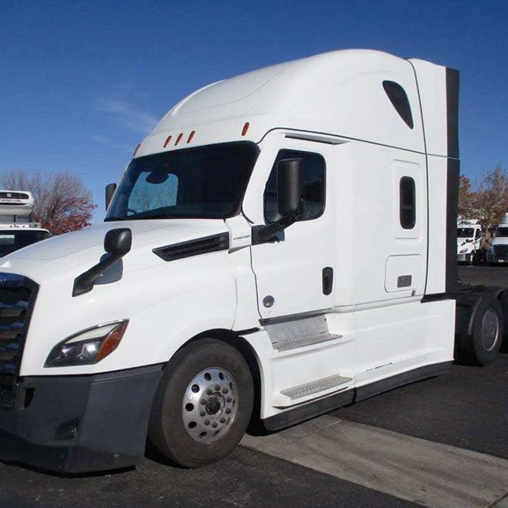 2022 FREIGHTLINER CASCADIA 126