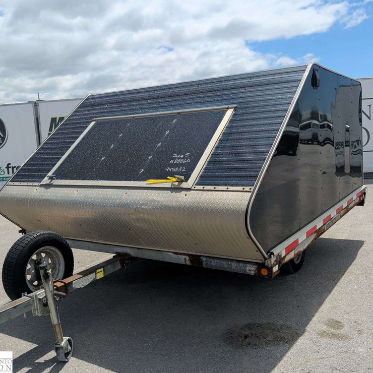2013 L&B Moore S/A Enclosed Trailer