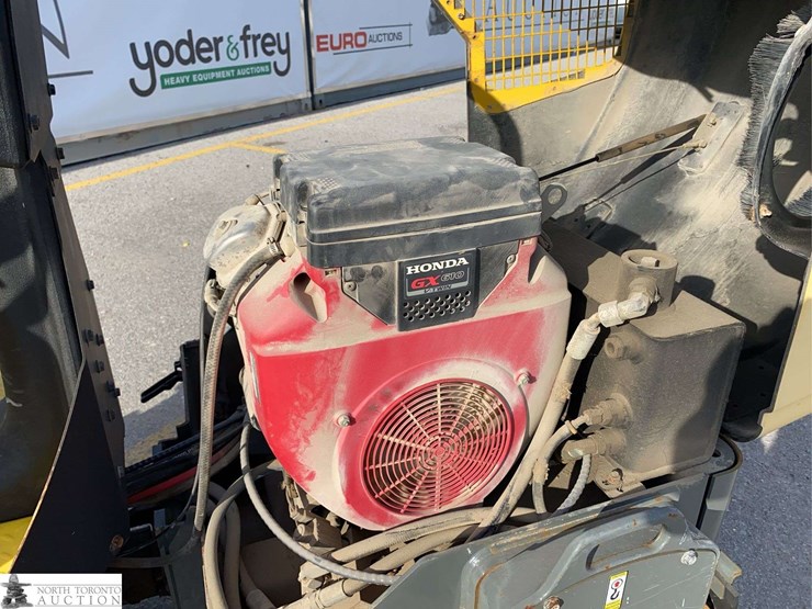 2010-wacker-neuson-rd12a-90-image-18