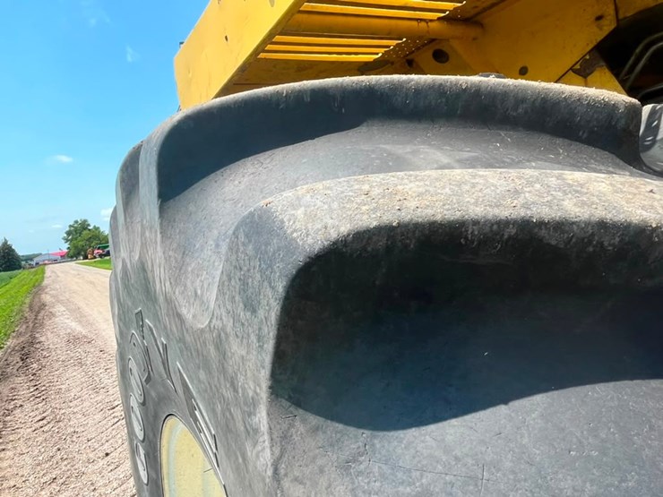 new-holland-fx60-image-36