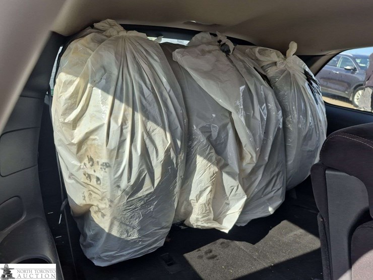 2014-nissan-pathfinder-image-38
