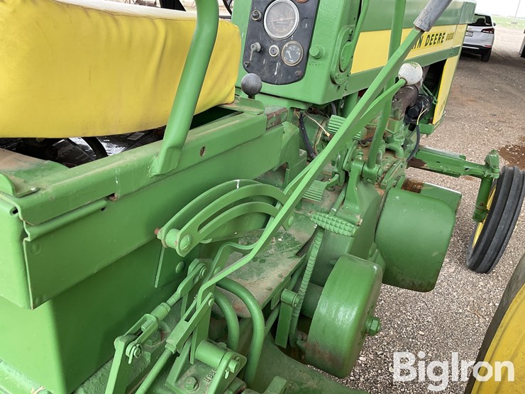 1958-john-deere-720-image-17