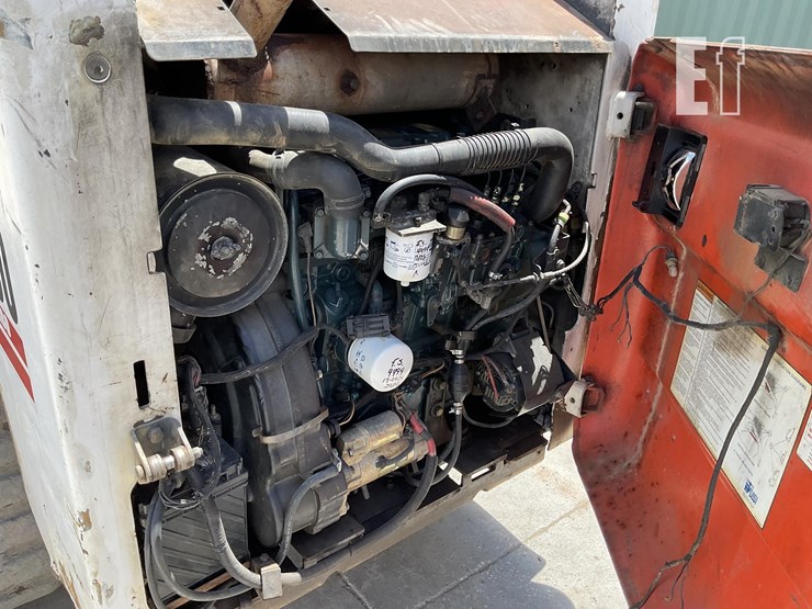 2003-bobcat-t250-image-18