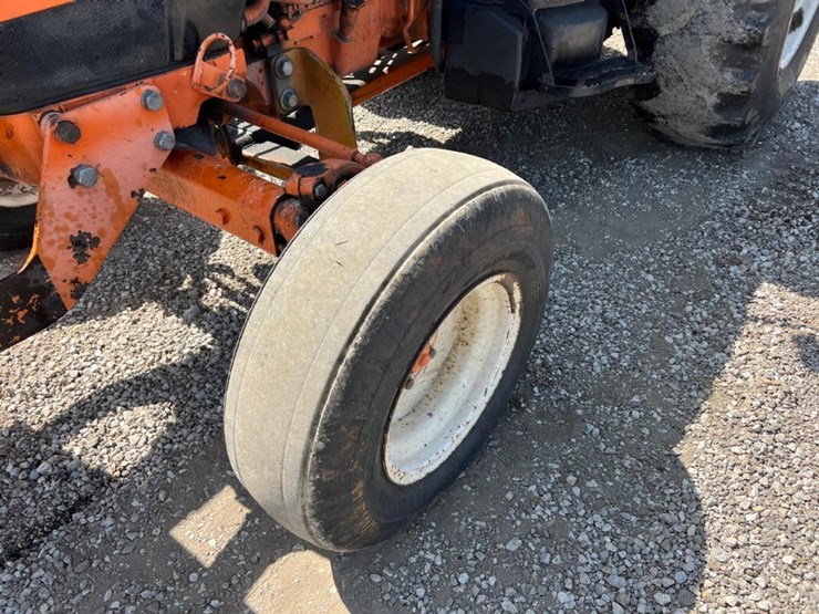 new-holland-tn70a-image-13