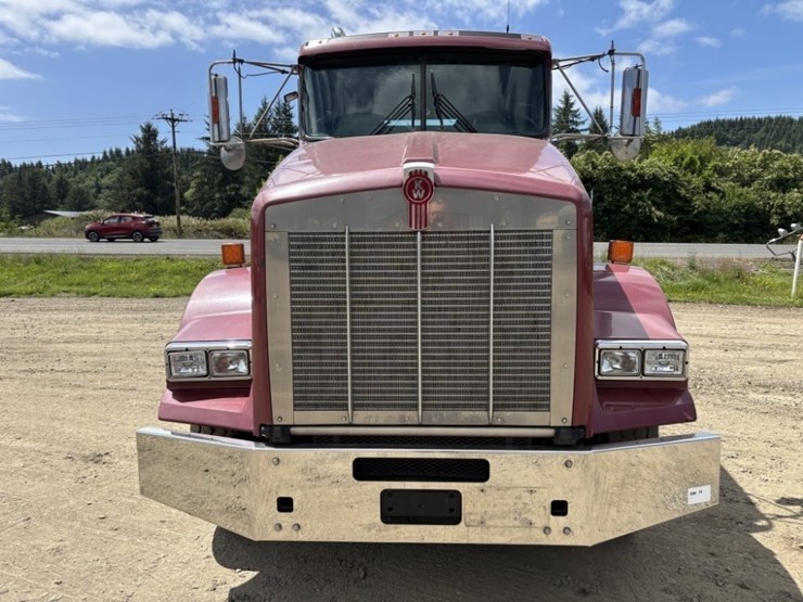 2010-kenworth-t800-image-8