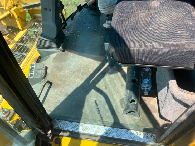 new-holland-fx60-image-18