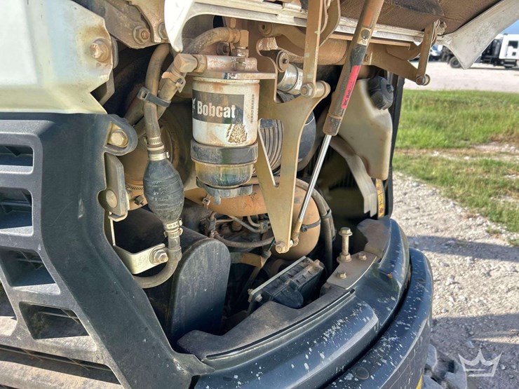 2021-bobcat-e26-image-9