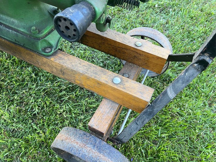 john-deere-e-1-1/2hp-image-21