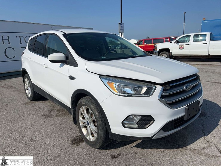 2017-ford-escape-image-3