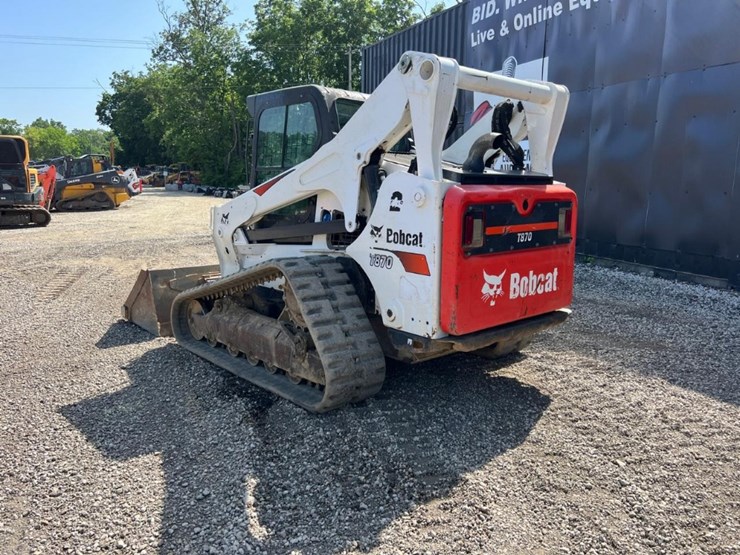 bobcat-t870-image-4