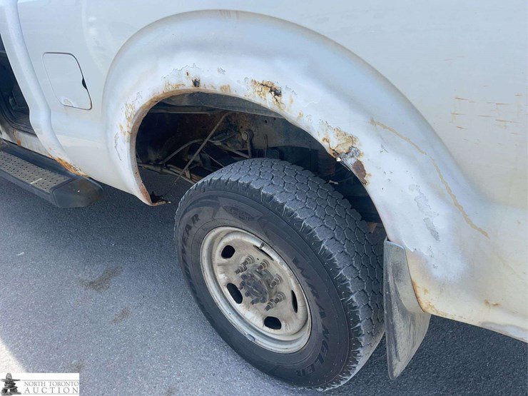 2015-ford-f250-image-32