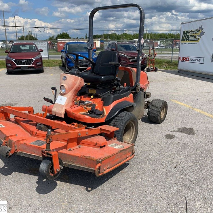 2011 KUBOTA F3080