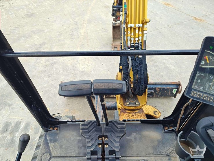 2022-caterpillar-303.5-image-65