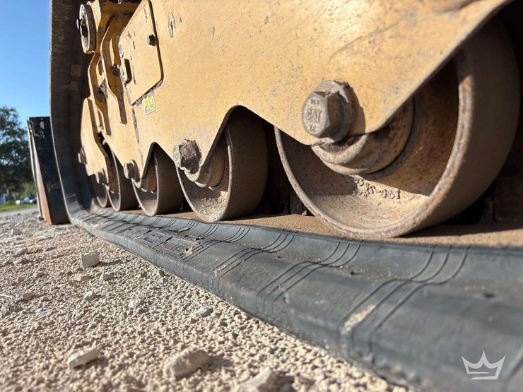 2021-caterpillar-259d3-image-35