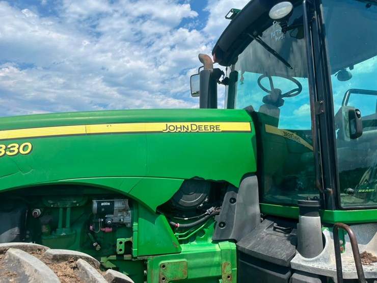 john-deere-8330-image-54
