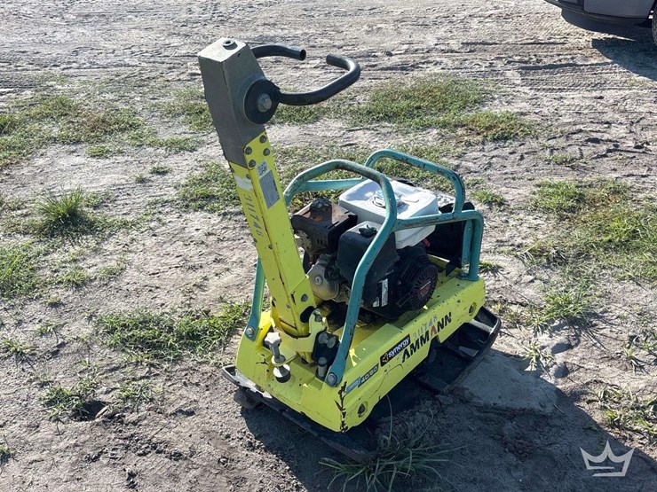 2022-ammann-apr-40-60-ho-vibratory-reversible-plate-compactor-image-4