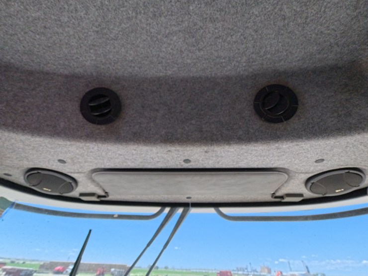 2012-massey-ferguson-9520-image-52