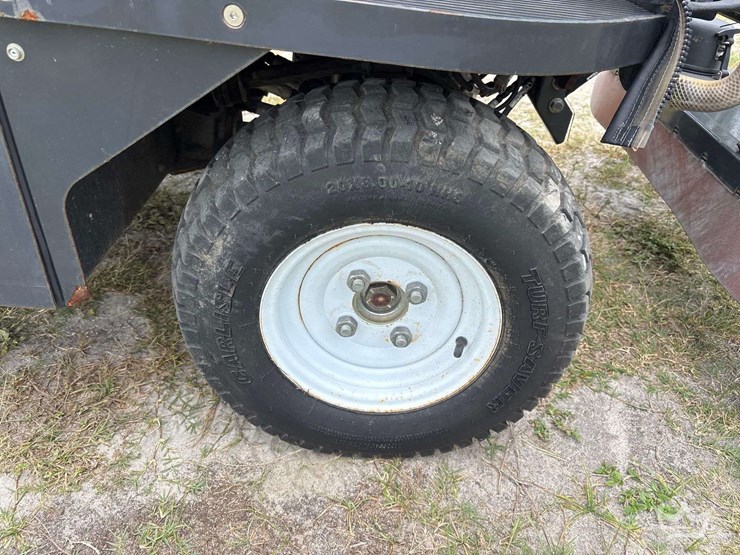 2019-madvac-lr50-ride-on-litter-vacuum-image-45
