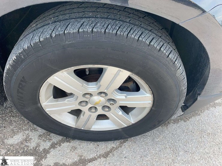 2010-chevrolet-traverse-image-21