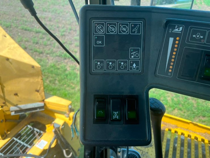 new-holland-fx60-image-24